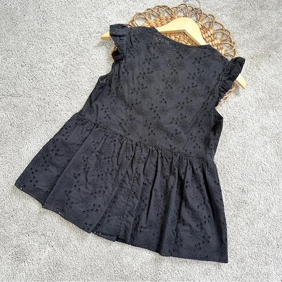 Andree By Unit Eyelet Flutter Sleeveless Floral Blouse Top Black Size S - Picture 5 of 10